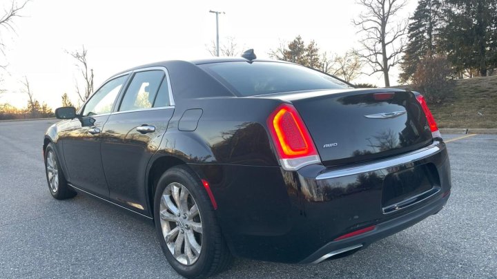CHRYSLER 300C  2016