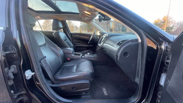 CHRYSLER 300C  2016