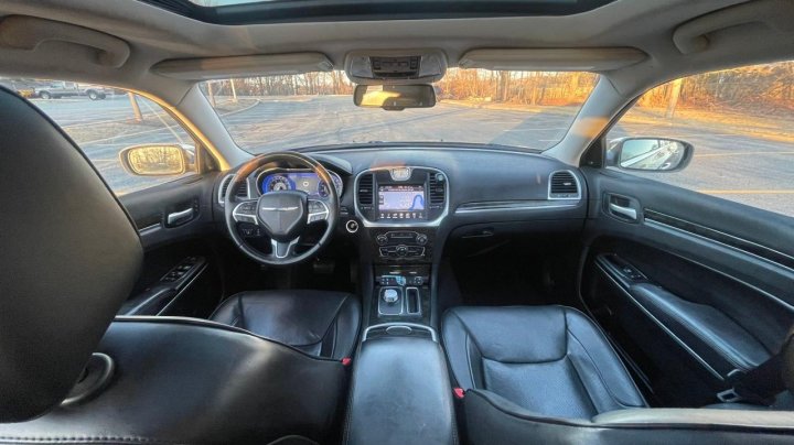 CHRYSLER 300C  2016