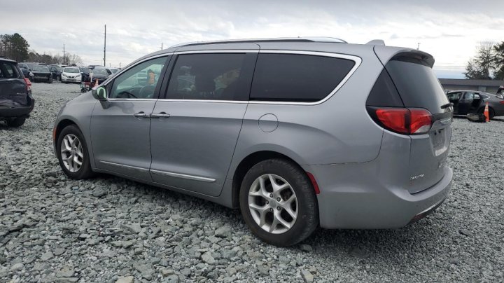 CHRYSLER Pacifica LIMITED 2020