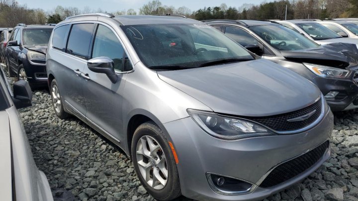 CHRYSLER Pacifica LIMITED 2020