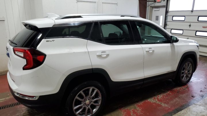 GMC TERRAIN SLT 2024