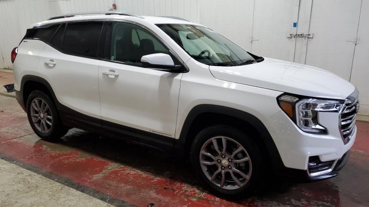 GMC TERRAIN SLT 2024