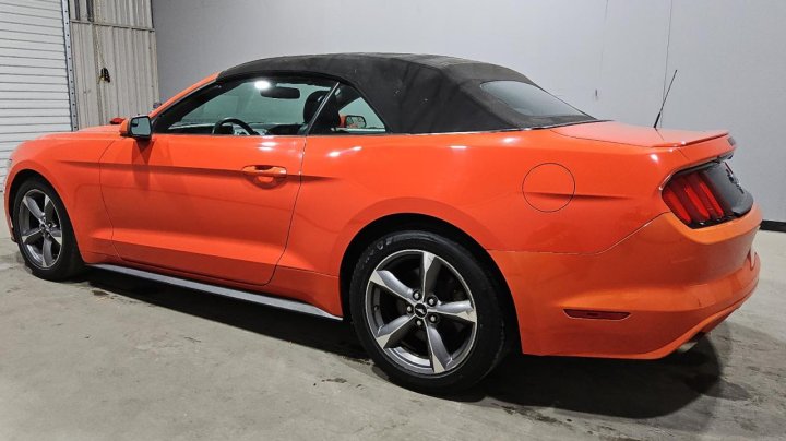 Ford MUSTANG  2015