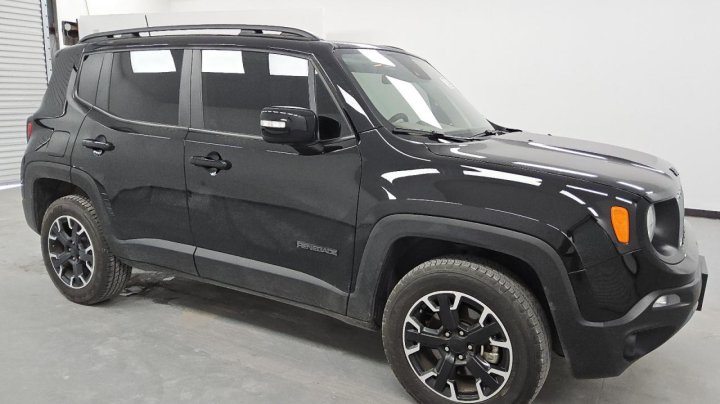 JEEP RENEGADE LATITUDE 2023