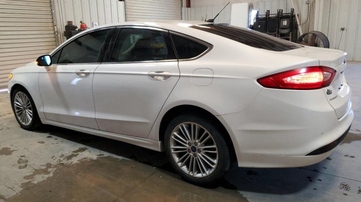 Ford FUSION SE 2016