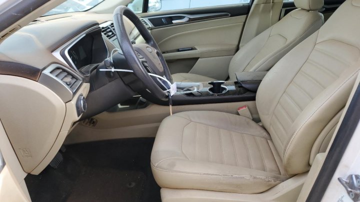 Ford FUSION SE 2016
