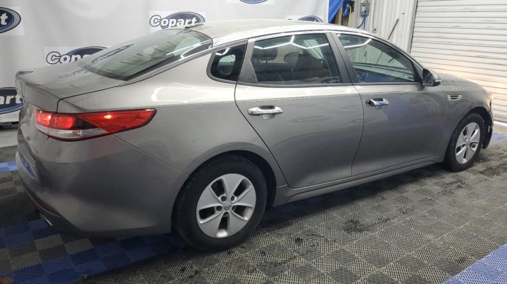 KIA Optima LX 2016