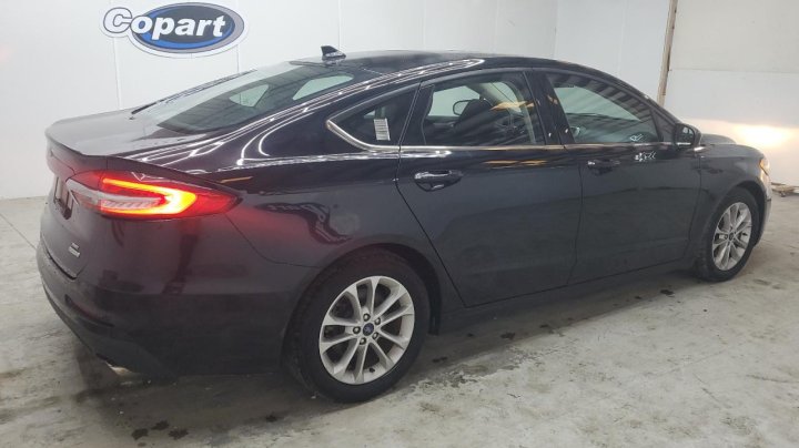 Ford FUSION SE 2020