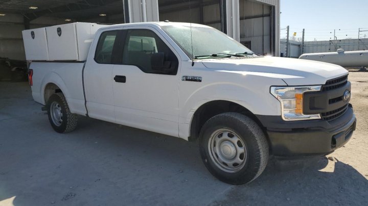 Ford F-150 SUPER CAB 2018