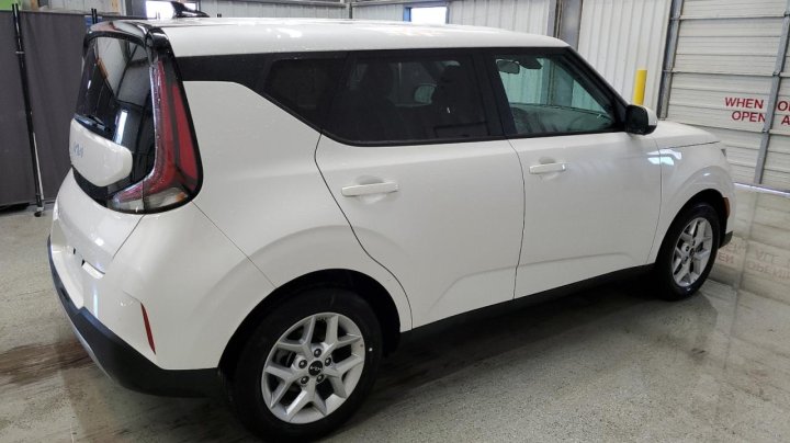 KIA Soul LX 2025