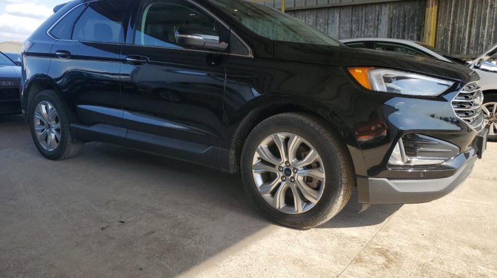 Ford EDGE TITANIUM 2022