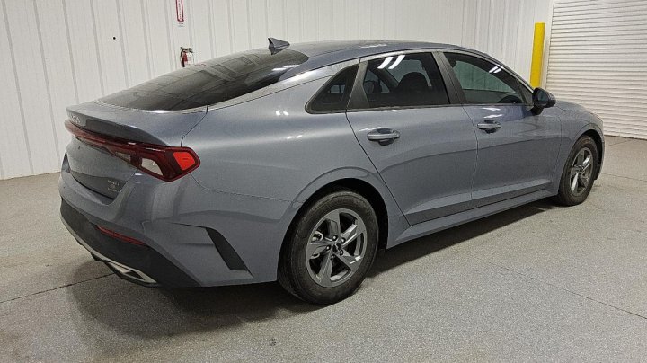 KIA K5 LX 2022