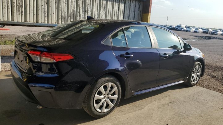 Toyota Corolla LE 2025
