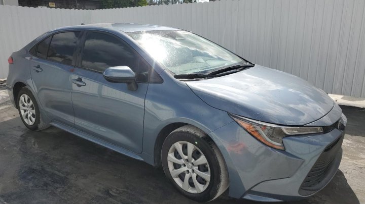 Toyota Corolla LE 2023