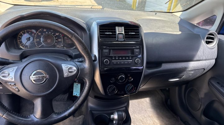 Nissan Versa S 2015