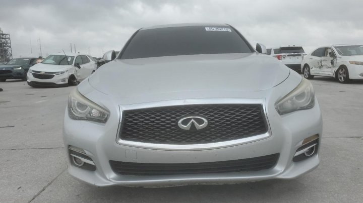 INFINITI Q50 BASE 2015