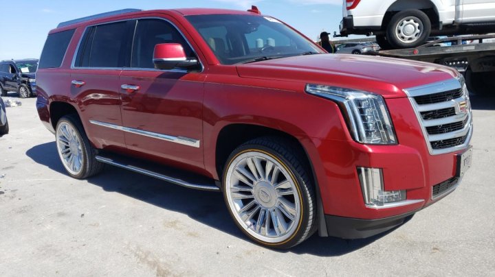 Cadillac Escalade LUXURY 2015