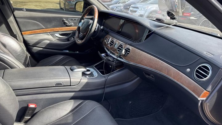 Mercedes-Benz S-Class 550 2016