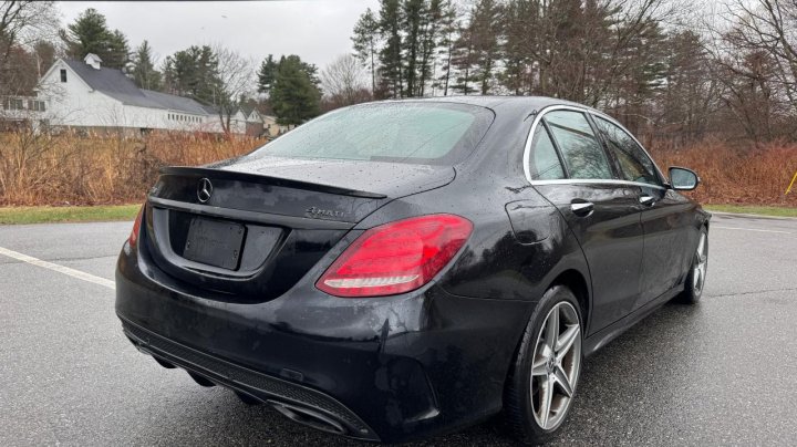 Mercedes-Benz C-Class 300 4MATIC 2016