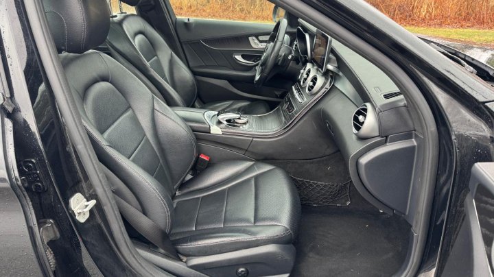 Mercedes-Benz C-Class 300 4MATIC 2016