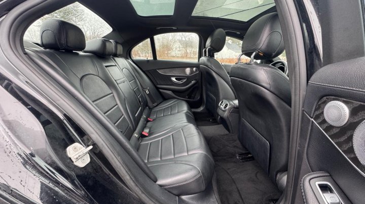 Mercedes-Benz C-Class 300 4MATIC 2016