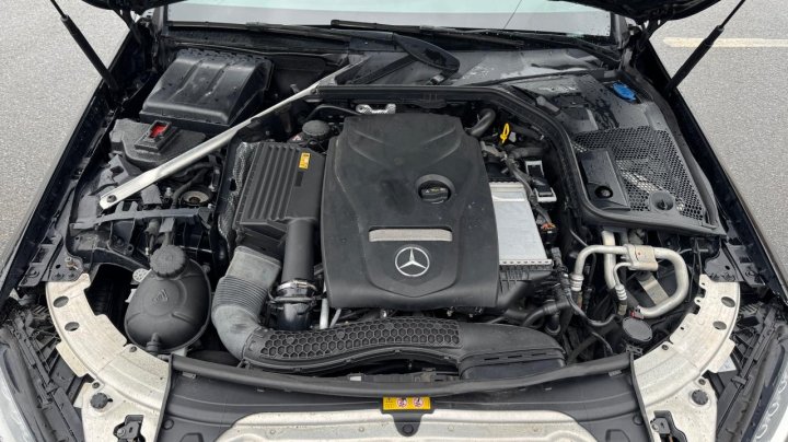 Mercedes-Benz C-Class 300 4MATIC 2016