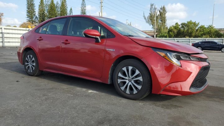 Toyota Corolla LE 2021