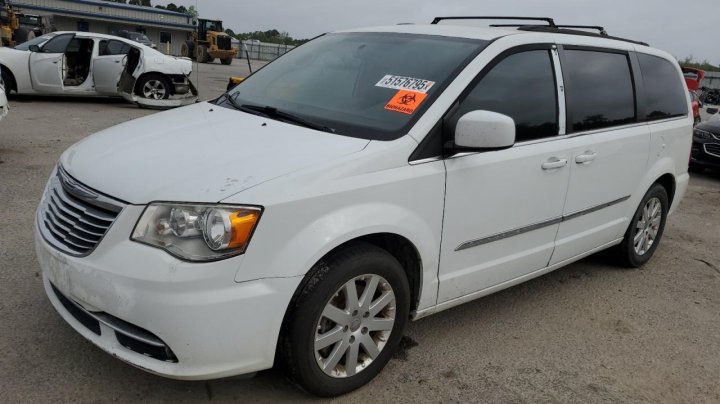 CHRYSLER Town and Country TOURING 2016