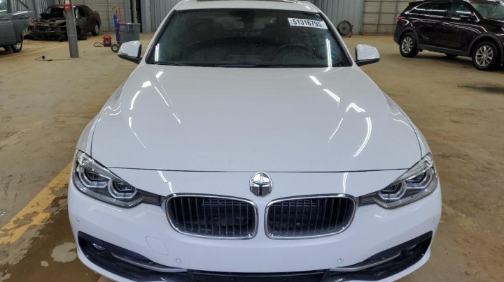 BMW 3 Series  2017
