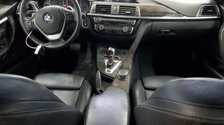 BMW 3 Series  2017