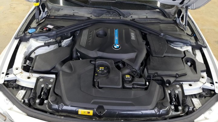 BMW 3 Series  2017