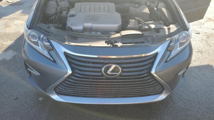 Lexus ES 350 2016