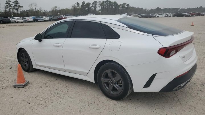 KIA K5 LX 2022