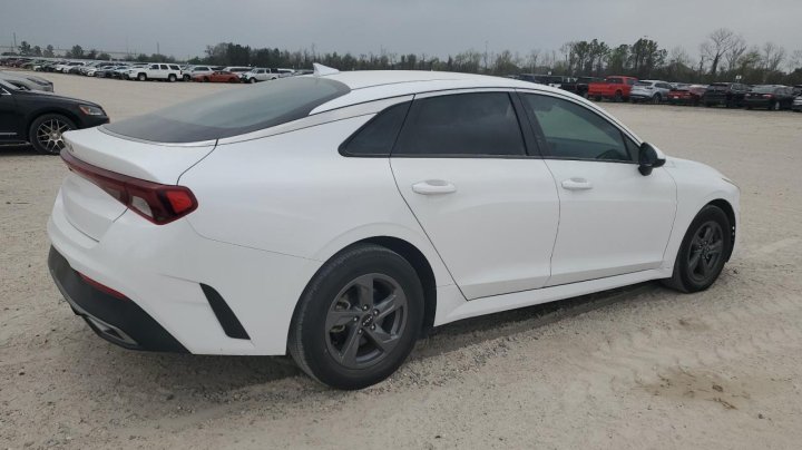 KIA K5 LX 2022