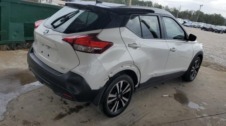 Nissan Kicks S 2018