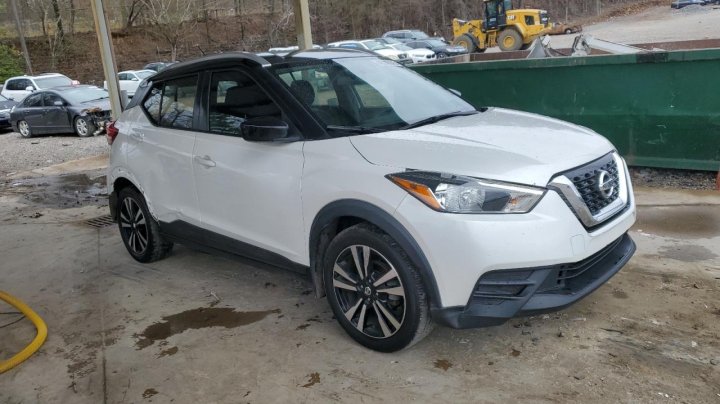 Nissan Kicks S 2018