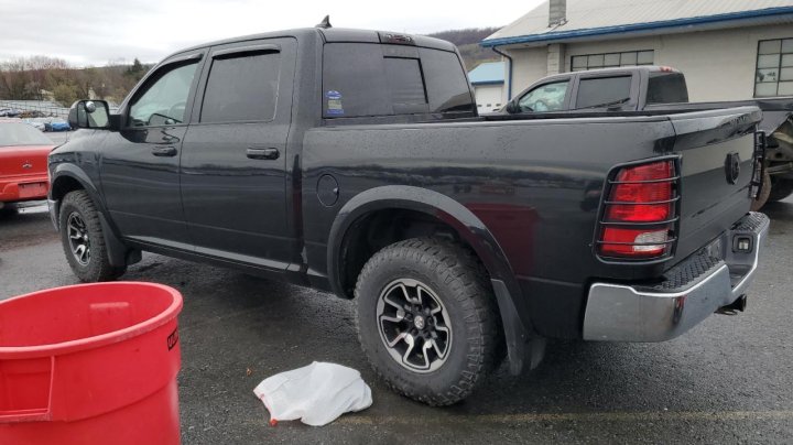 RAM 1500 SLT 2015