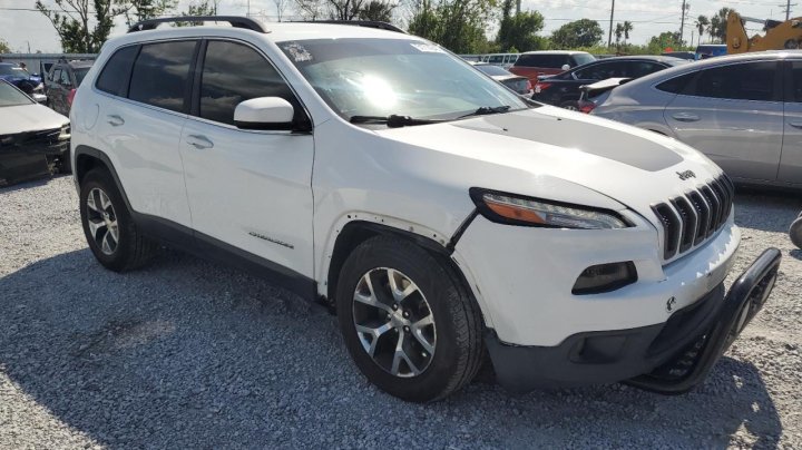 JEEP Cherokee LATITUDE 2017