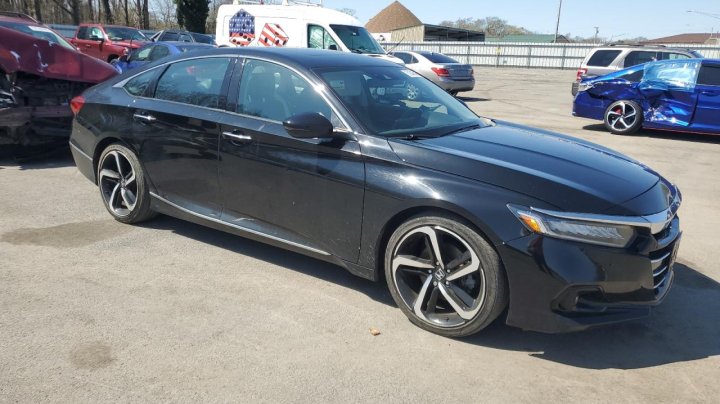 Honda Accord TOURING 2021
