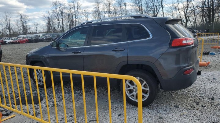 JEEP Cherokee LATITUDE 2016