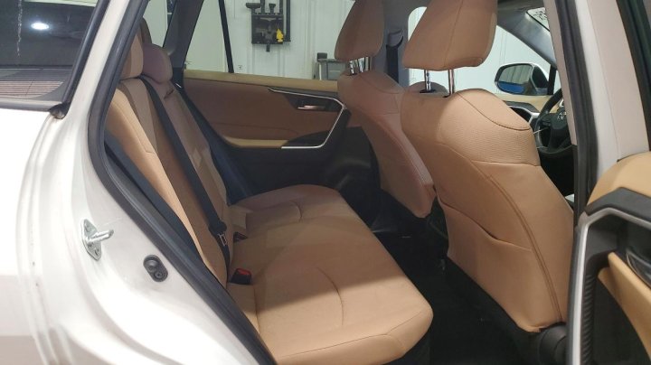 Toyota RAV4  2021