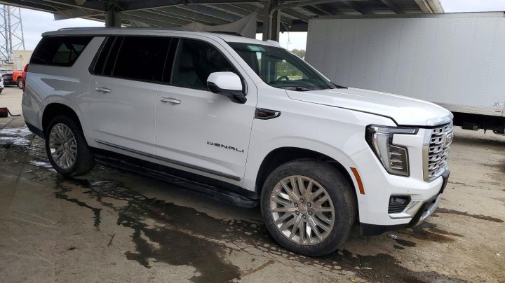 GMC YUKON  2025