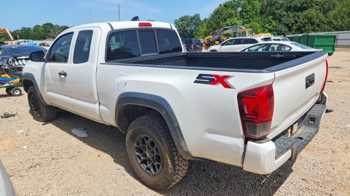 Toyota TACOMA  2020