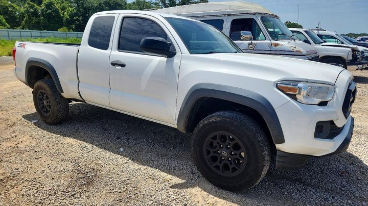 Toyota TACOMA  2020