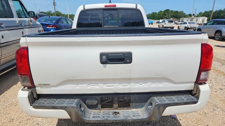 Toyota TACOMA  2020