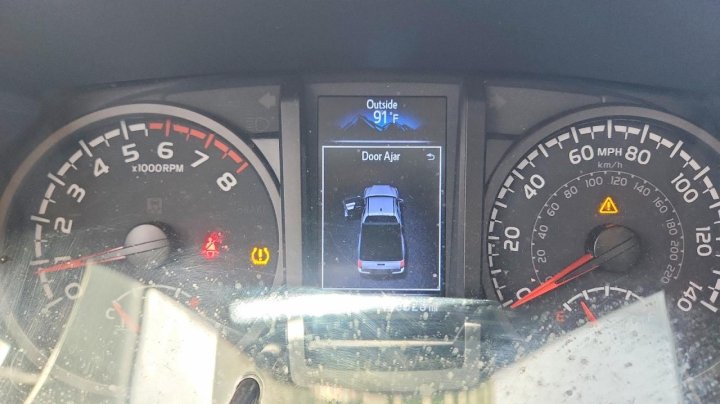 Toyota TACOMA  2020