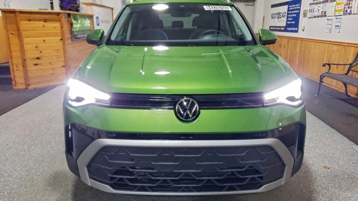 Volkswagen TAOS  2025