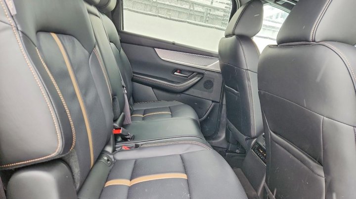Mazda CX-70  2025
