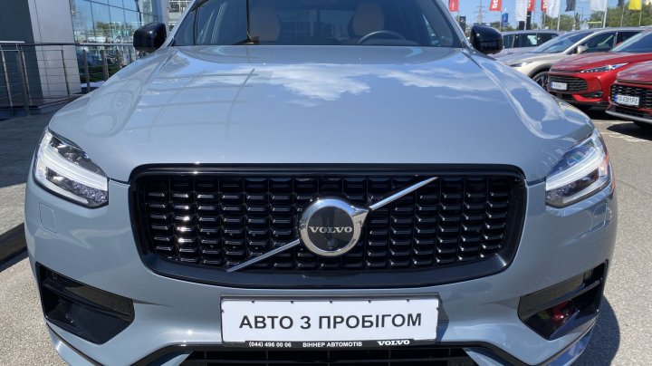Volvo XC90 Plus Dark AWD 2022